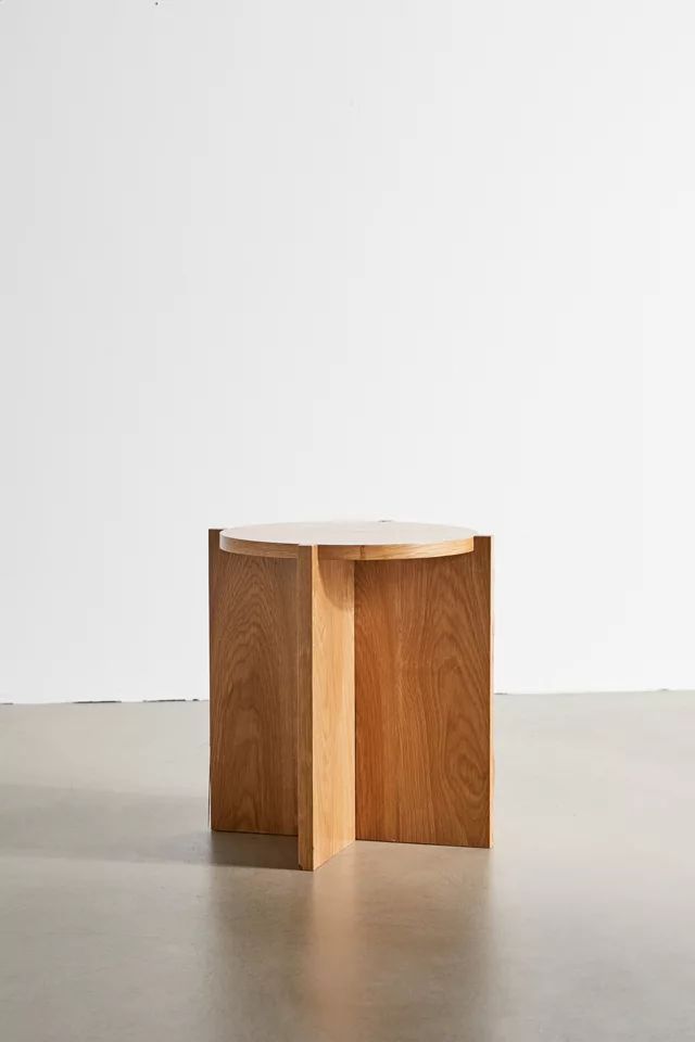 Astrid Round Side Table | Urban Outfitters (US and RoW)