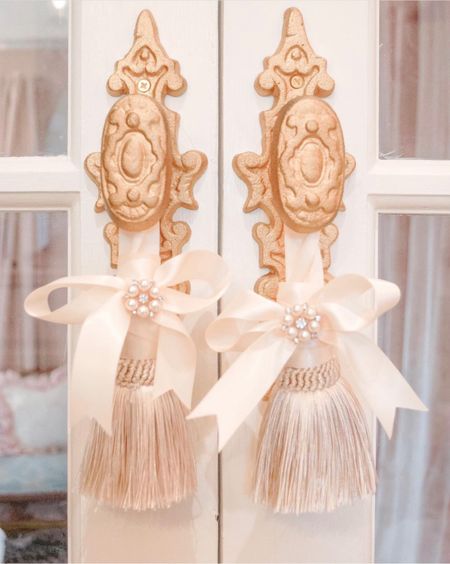 My friend, Joy makes these beautiful tassels. I have a couple and they look so pretty hanging on doorknobs and from dresser pulls. 






Handmade, Etsy, grand millennial, cottage, French, Parisian, glam, maximalist, traditional, 

#LTKunder100 #LTKFind #LTKhome