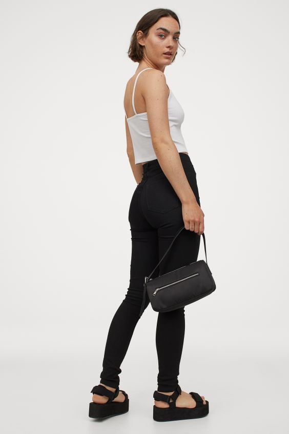 Schwarz | H&M (DE, AT, CH, NL, FI)