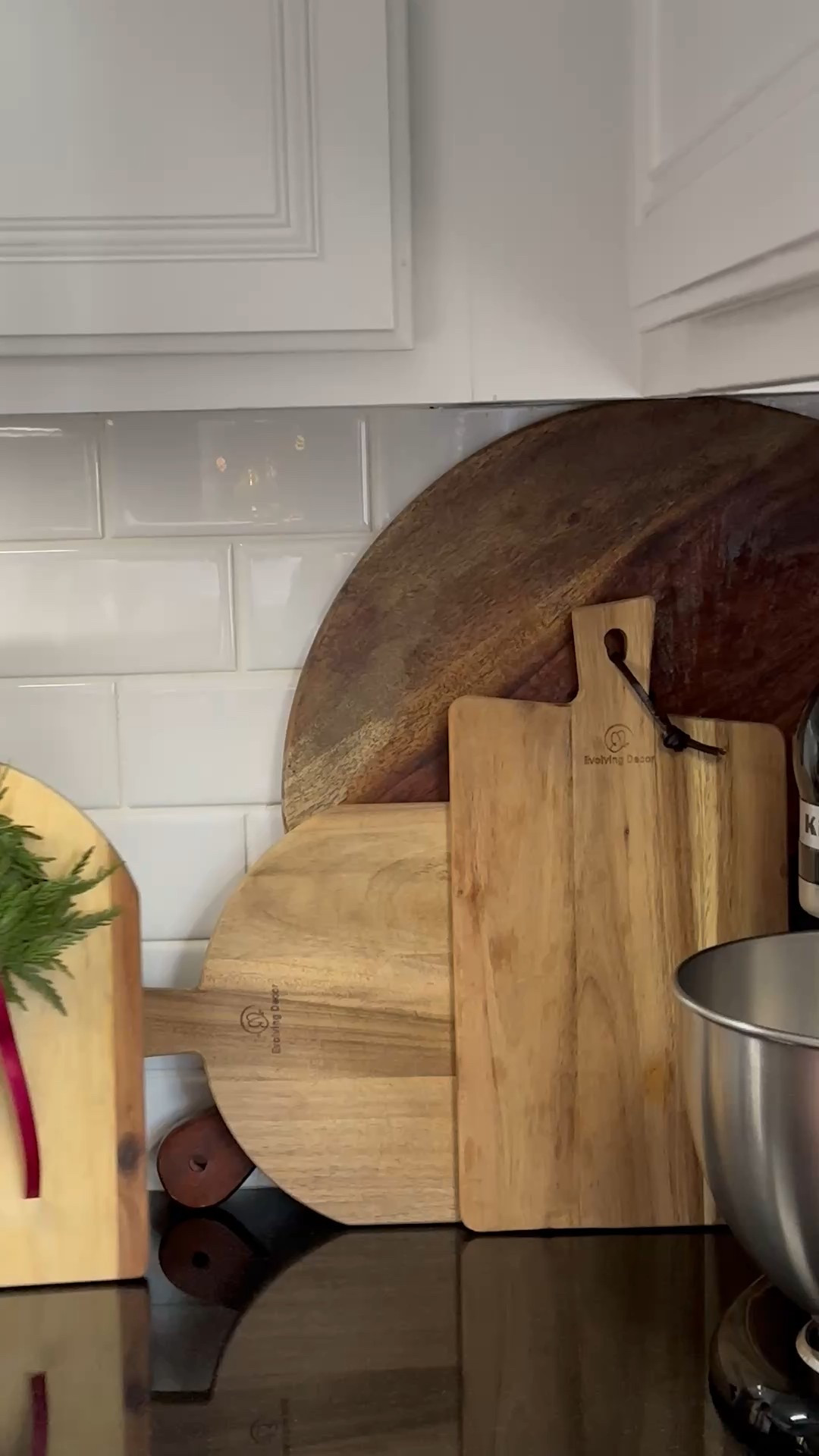 Hostess gift ideas 
A cutting board can be such a great hostess gift, add a mini wreath for an extra holiday cheer!🌲💫✨

#hostess #gifts#ideas #cuttingboards#holidays #miniwreath#wreath 

#LTKActive #LTKGiftGuide #LTKHoliday