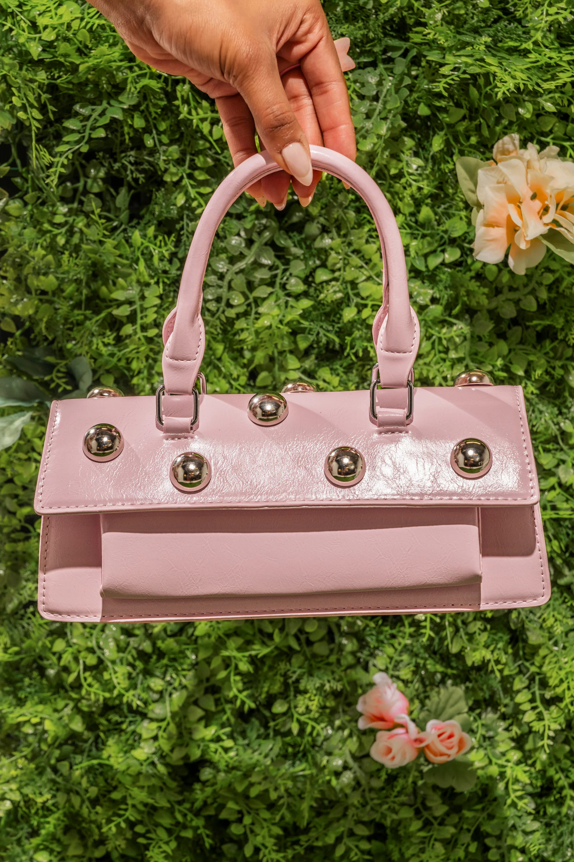 PERRI DOME EMBELLISHED PURSE | AKIRA