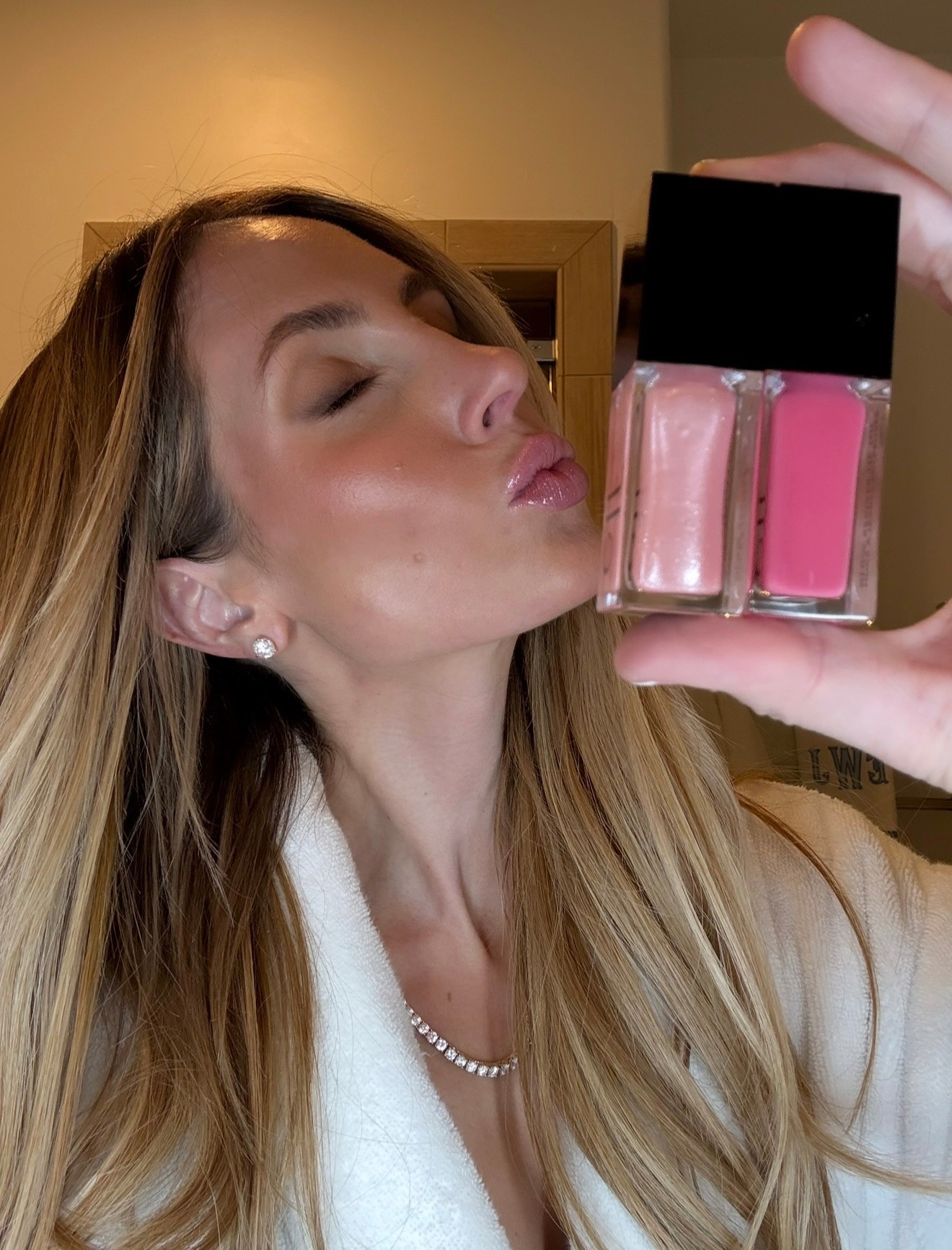 This is the prettiest lip combo and so easy for everyday wear. I love how seamless the shades work together. #elfpartner @elfcosmetics
