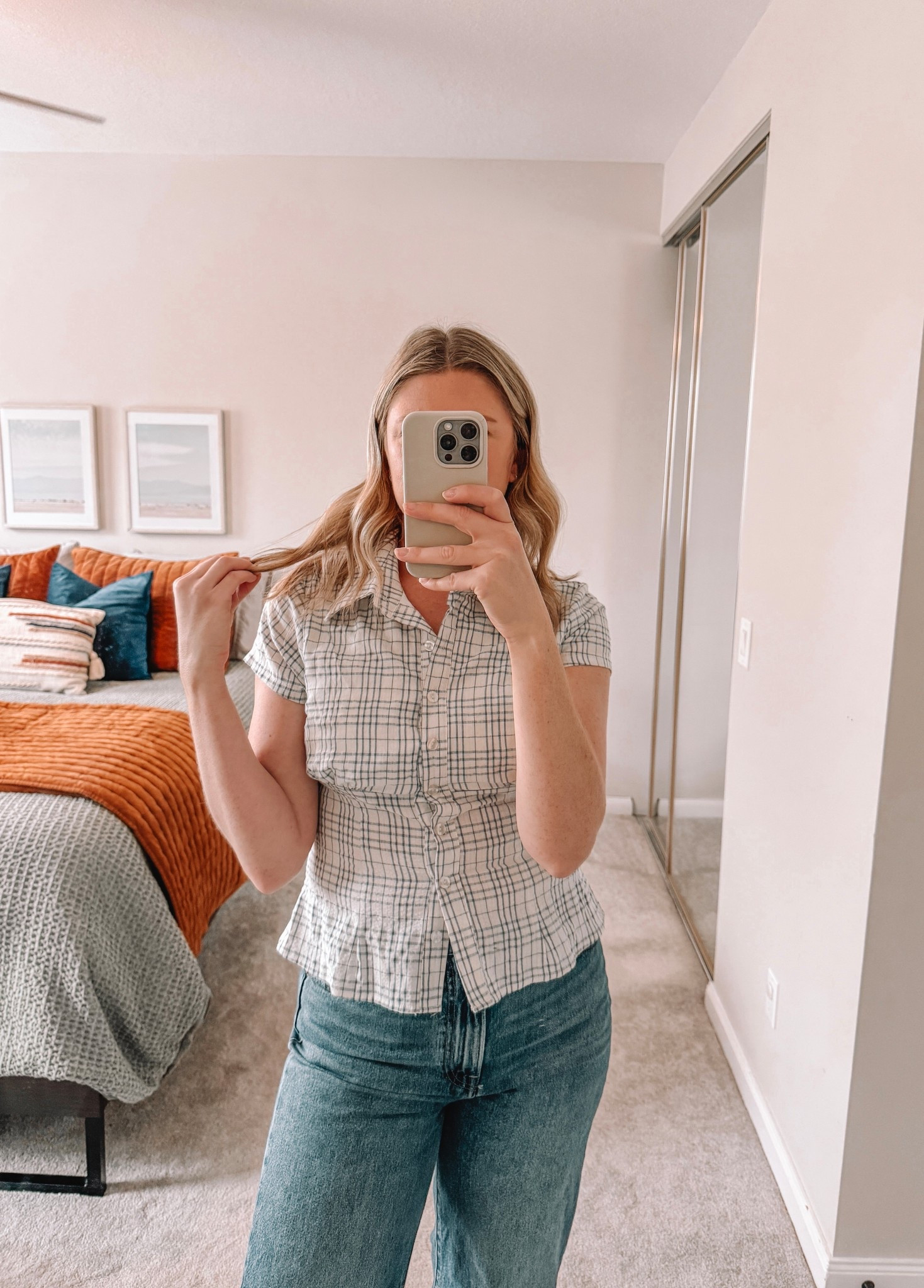 What im wearing lately 💙 Plaid top is from Bohme and my wide leg jeans are Levi’s 

#LTKootd