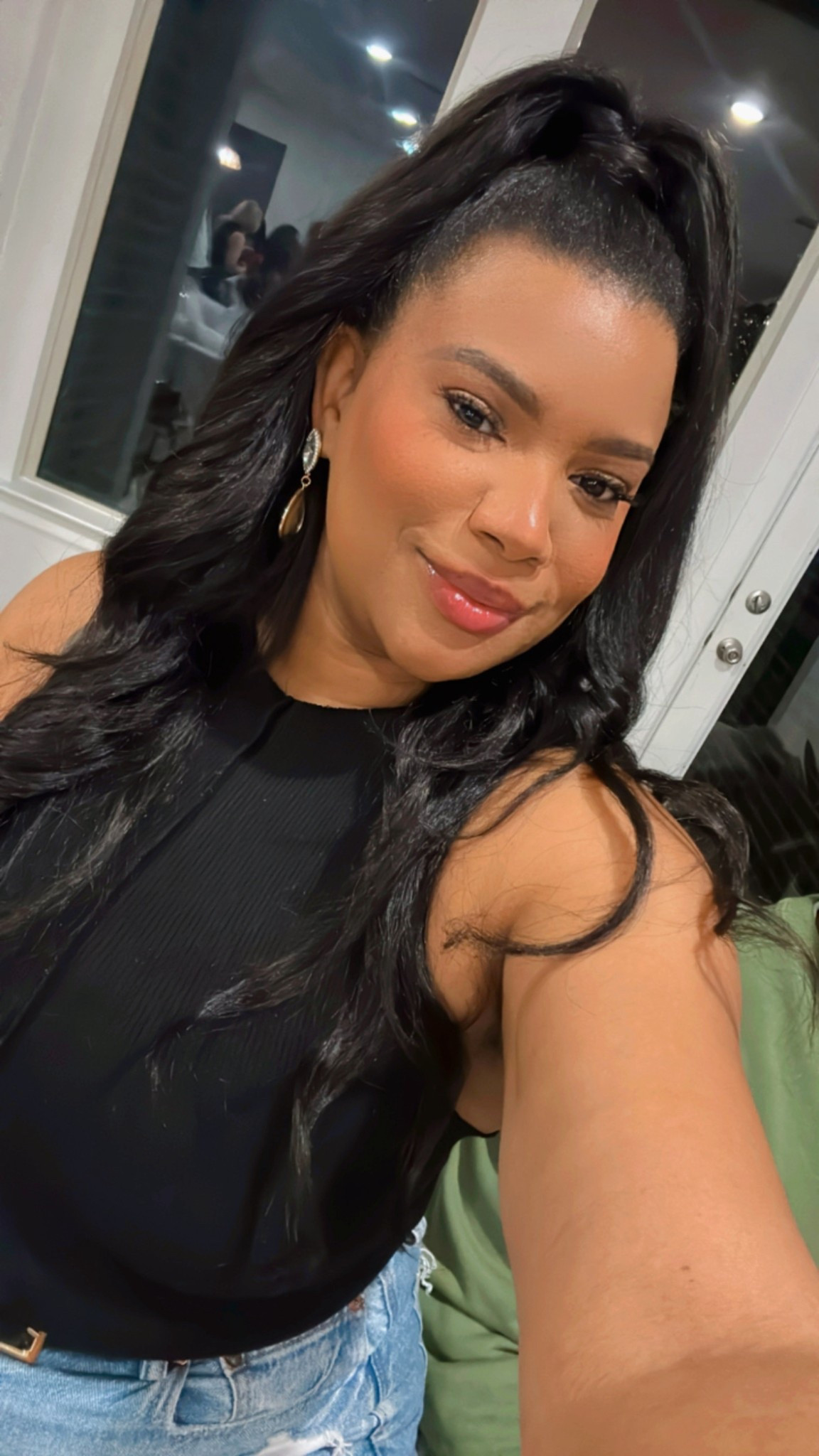 This Naked Wardrobe black body suit gets the job done everytime I want to feel snatched and sexy! Had it for almost 3 years and it still fits as new. 

They’ve changed the make of it just a little so I’m linking a similar one below. 

