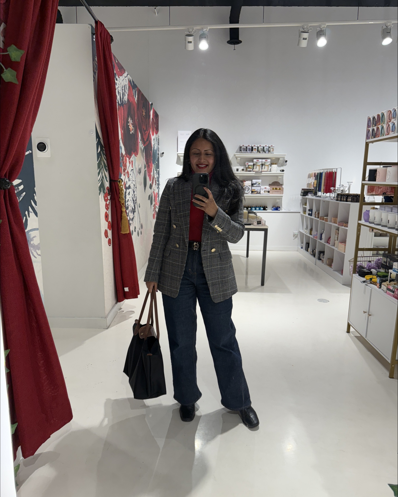 Birthday celebration and festive outfit at a candle making class. 

#LTKootd #LTKHoliday #LTKdayinmylife