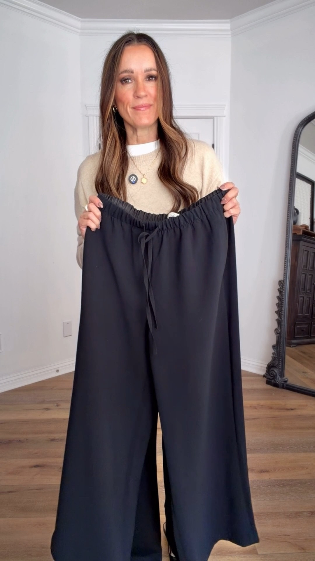 It’s good to have options! Doing a head-to-head with the Aritzia Lodge Pant and the brand new Target option. Which one wins for you?

Wearing medium in both (TTS)

casual outfit | elevated casual | travel outfit | workwear 

#LTKgrwm #LTKWorkwear #LTKOver40