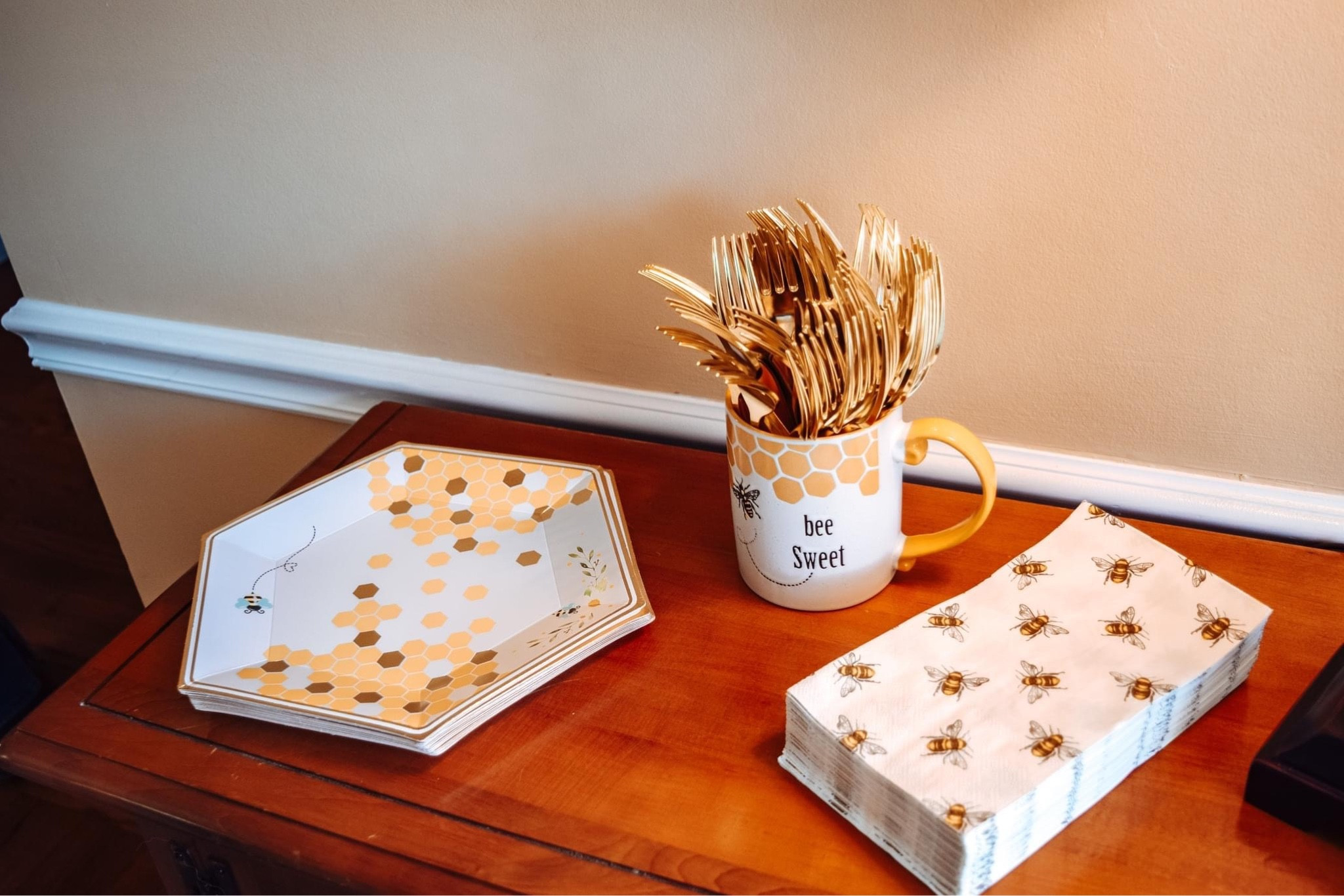 Gender reveal party decor
What will baby bee gender reveal
Gender reveal, baby shower, party decor, honey bee party theme

#LTKunder50 #LTKbaby #LTKunder100