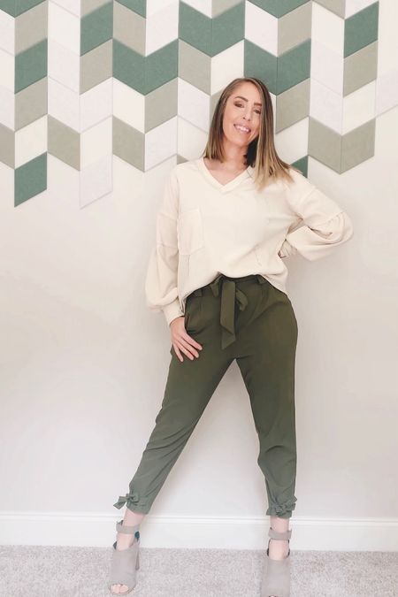See how I styled this balloon sleeve sweater from
Amazon! 


Fall to Winter Fashion | tall girl fashion amazon | sweater I green pants | tall women fashion | cropped pants | casual cute outfit | v neck top | cream knit top | women’s fashion 

#LTKstyletip #LTKfindsunder50 #LTKmidsize
