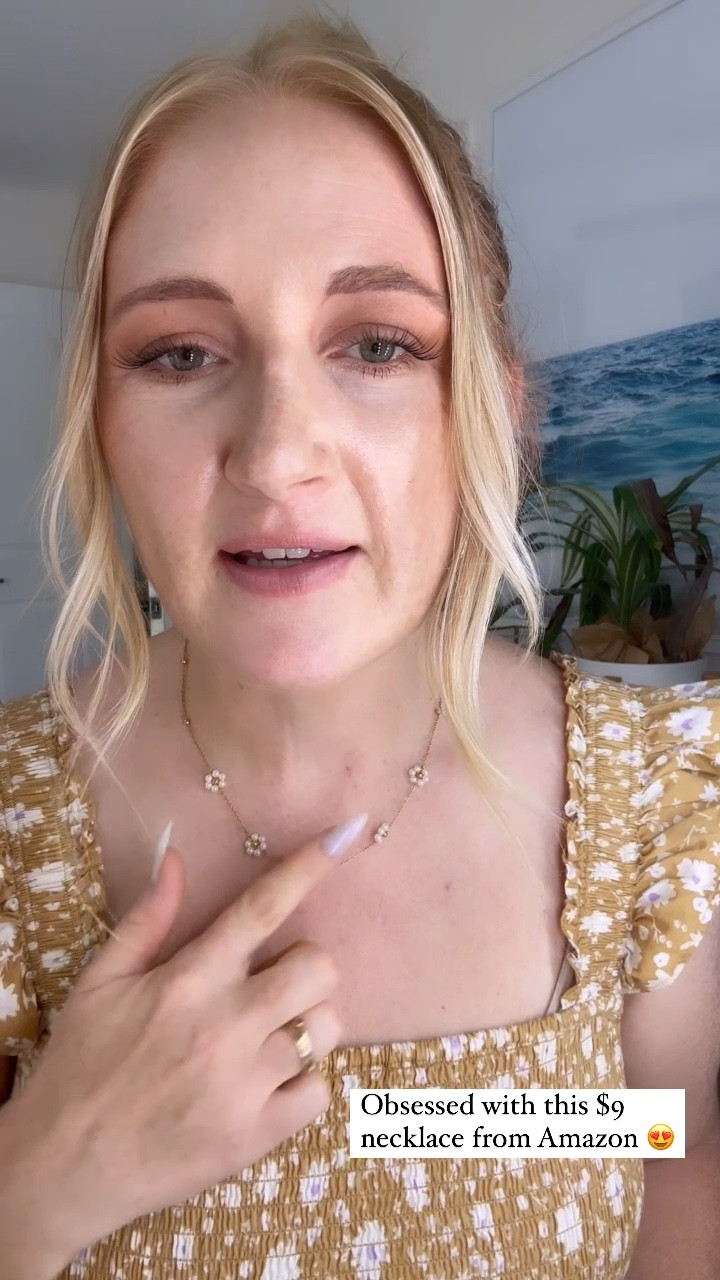 Cutest little $9 necklace on Amazon with faux pearl daisies 😍🌼

Affordable jewelry, Amazon jewelry, chokers, daisy necklace, daily jewelry, necklace stack 

#LTKFindsUnder50 #LTKStyleTip #LTKFindsUnder100