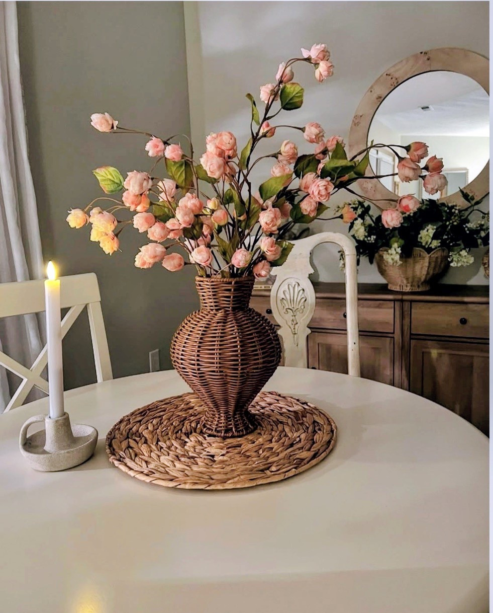 Beautiful vase and flowers 

#LTKValentine #LTKHome #LTKSeasonal
