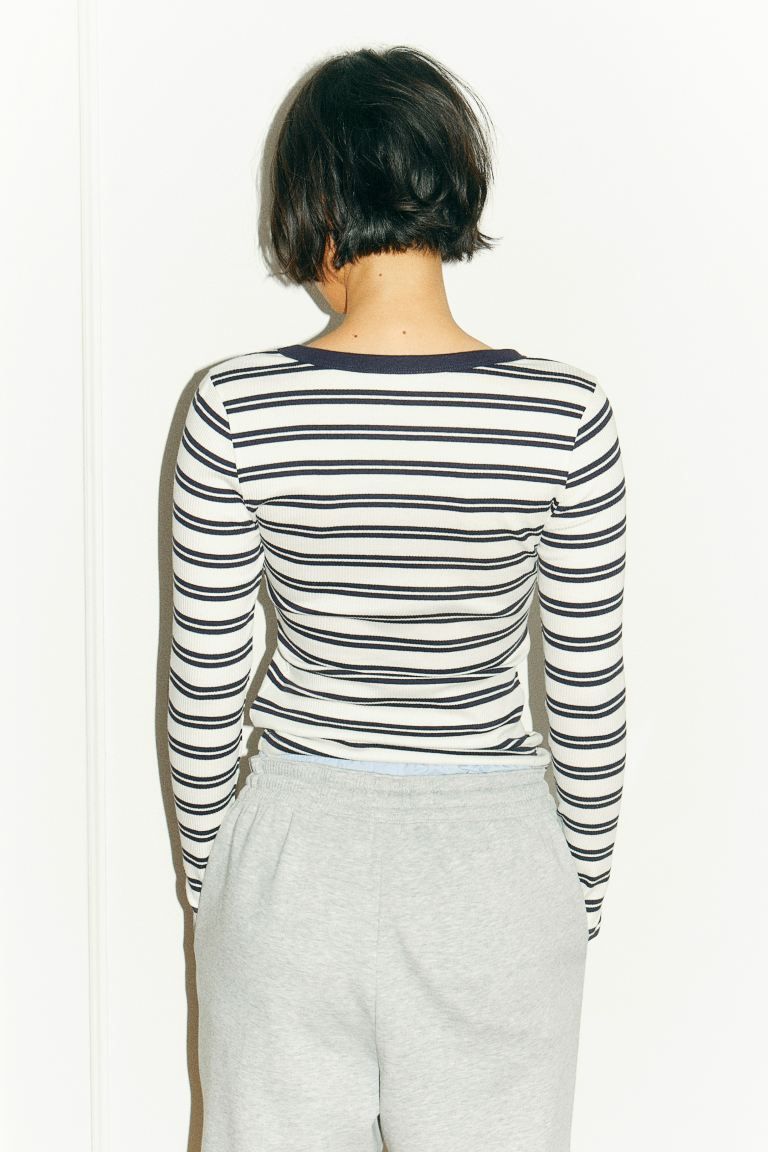 Ribbed jersey top - White/Blue striped - Ladies | H&M GB | H&M (UK, MY, IN, SG, PH, TW, HK)