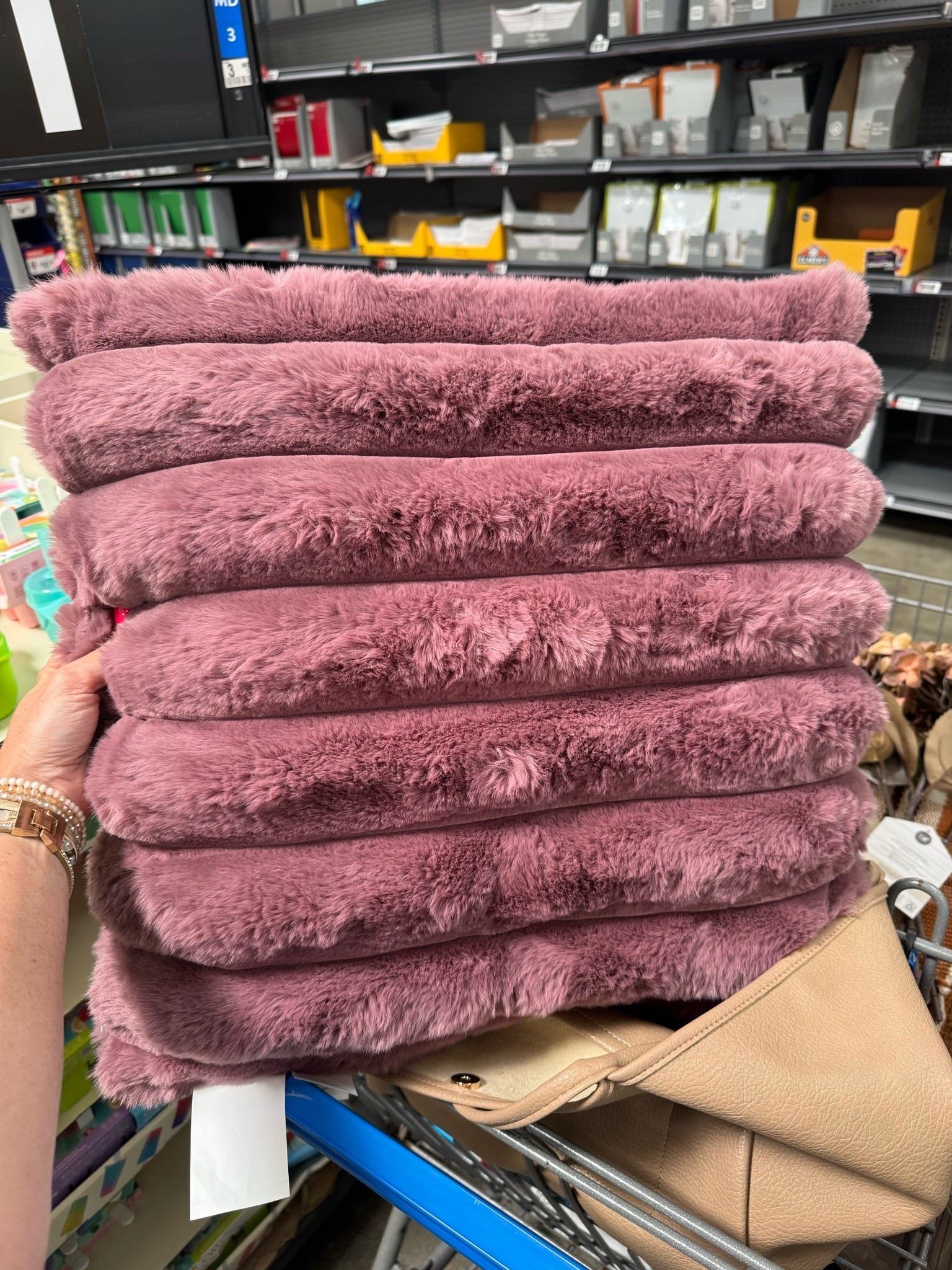 $28 Walmart Better Homes & Gardens Violet Faux Fur Channel Decorative Pillow 22x22

#walmart @Walmart

#LTKSeasonal #LTKHome