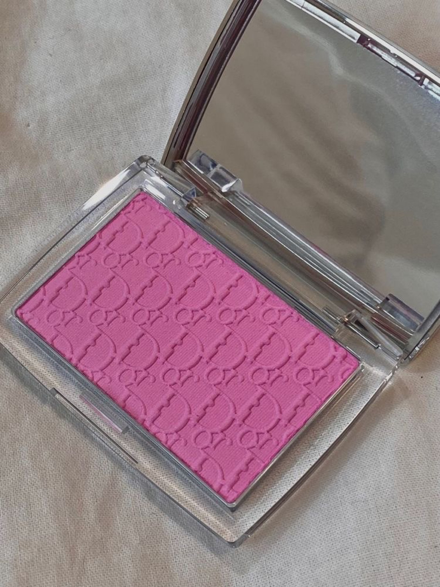 in love 💓✨🧘🏻‍♀️