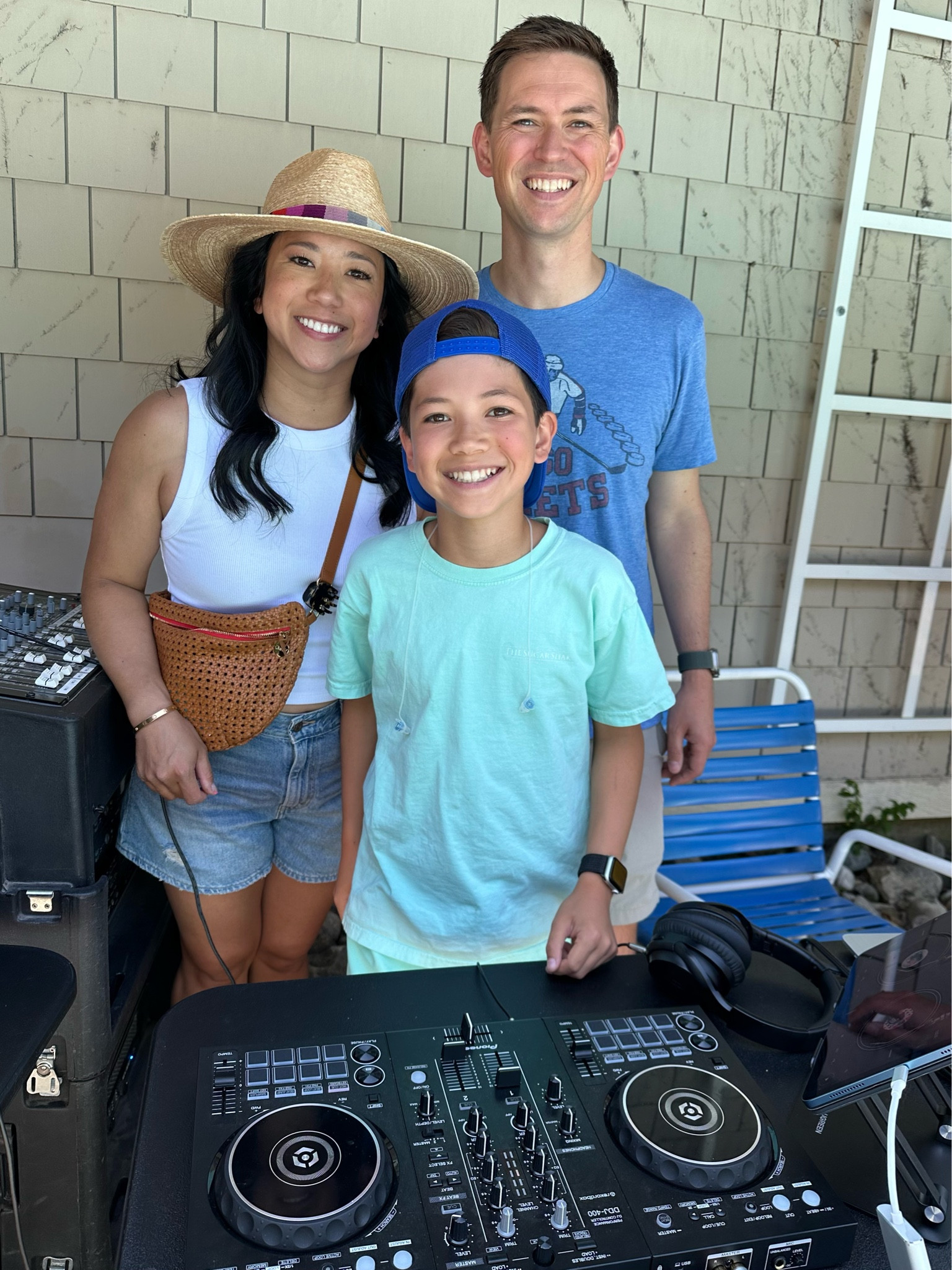 Summer uniform 💖 #sunhat #whitetank #jeanshorts #fannypack #slides 

#LTKSeasonal #LTKitbag #LTKshoecrush
