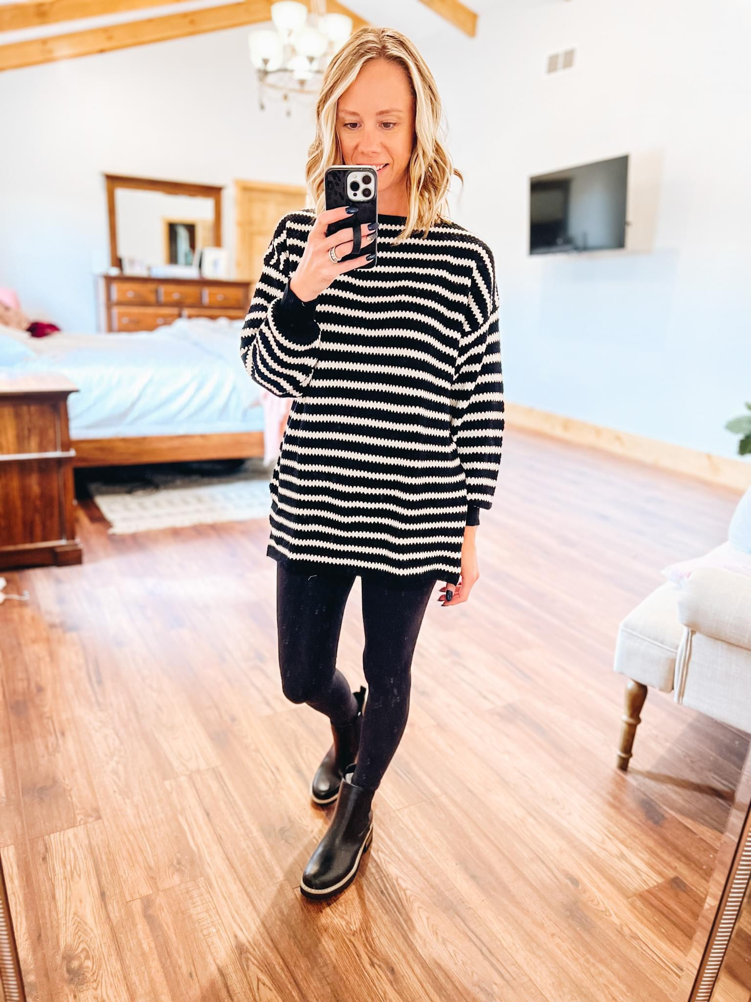 Just love the nice warm soft feel of these leggings! 
Fashionablylatemom 
Leggings 
Tunic sweater 
Target boots 
Fall fashion 

#LTKshoecrush #LTKstyletip