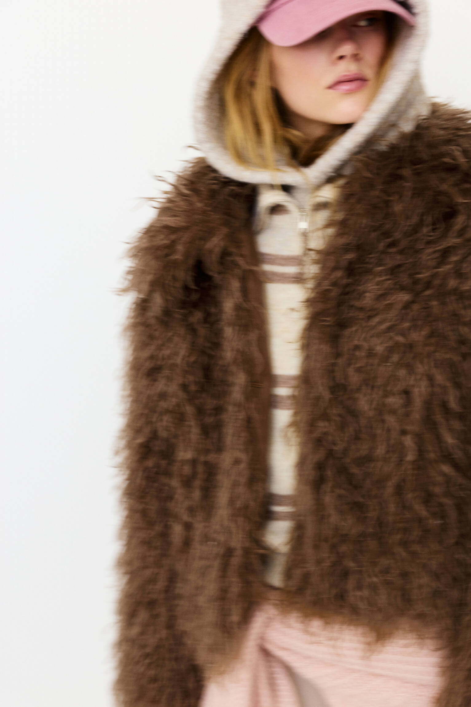 Curly faux fur jacket - pull&bear | PULL and BEAR UK