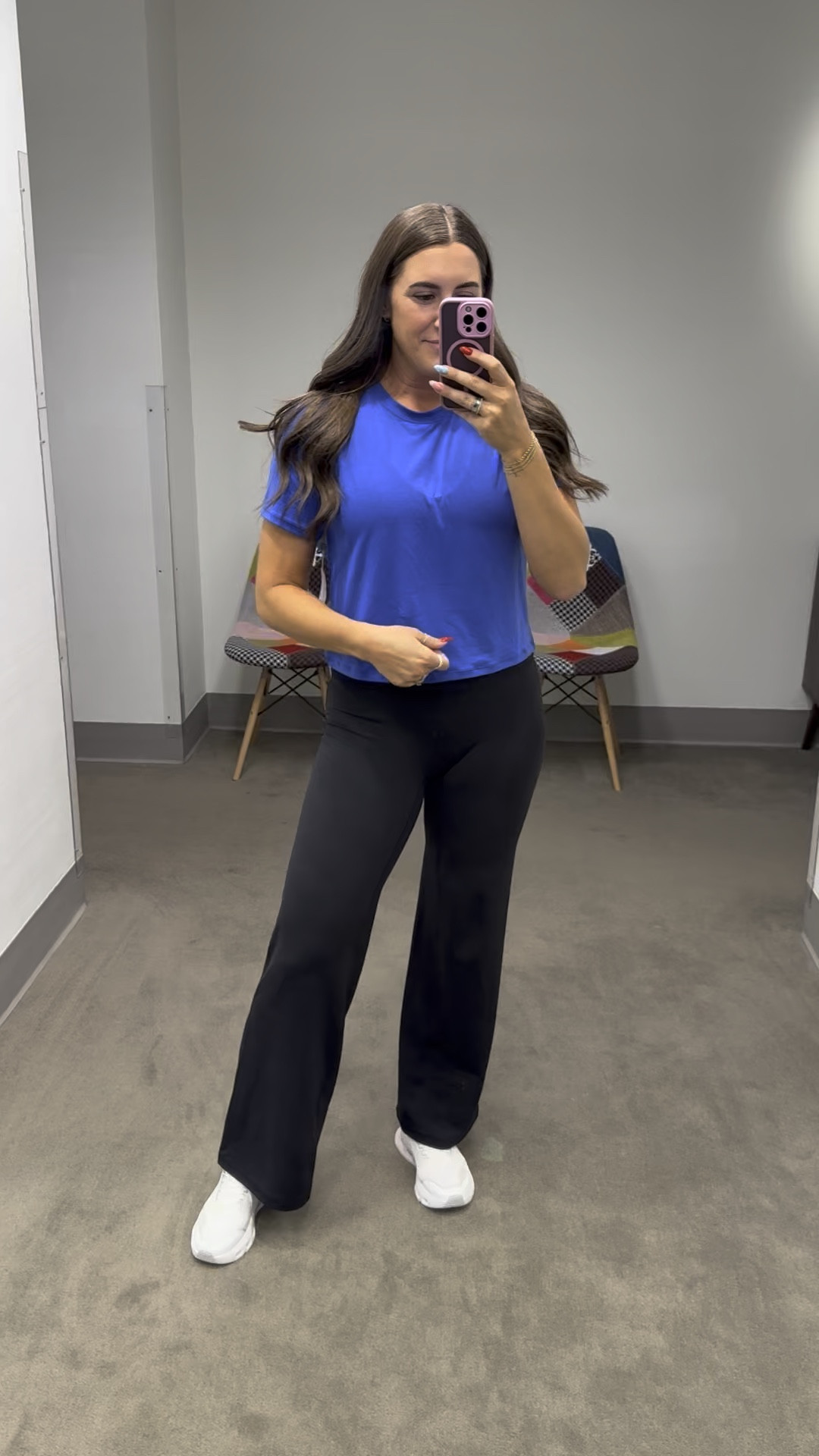 Top // small
Pants // small
Nordstrom sale // athleisure // wide leg pants // cropped shirt

#LTKootd #LTKActive #LTKSeasonal