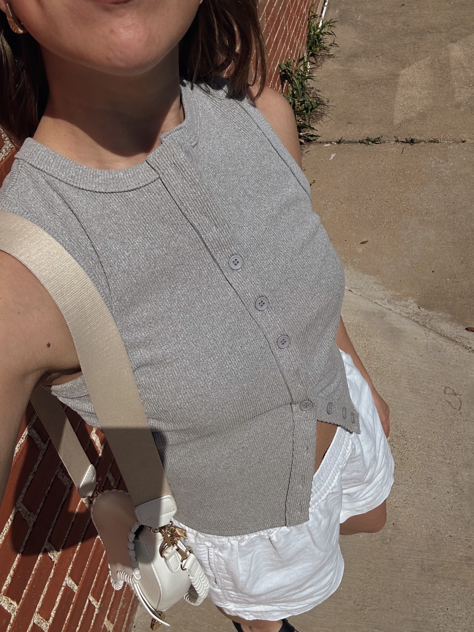 The perfect little tank for spring and it’s only $14! I snagged it in a few colors and I love how nice and thick the material is so it’s not see through 👏🏻 Wearing a small 

#LTKFindsUnder50 #LTKPetite #LTKStyleTip