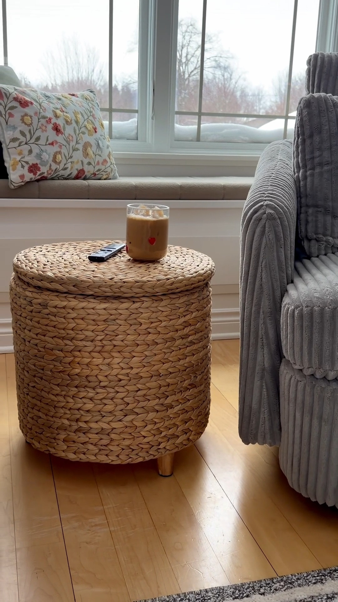 The best storage ottoman and extra seating!
#ottoman #storageottoman #storage #coastalvibes

#LTKHome #LTKSaleAlert