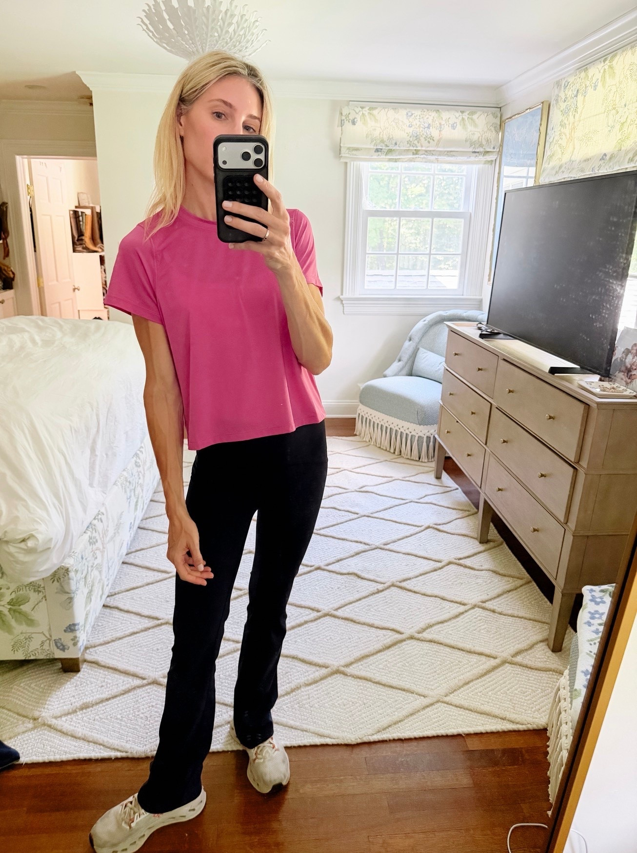 Most flattering yoga pants, workout outfit

#LTKootd #LTKfitnessgoals