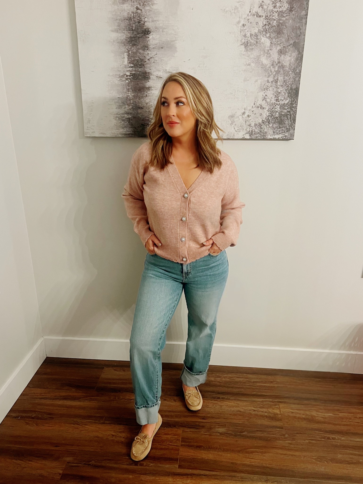 This Walmart outfit is giving everyday elegance for the midsize mom life! The soft blush pearl-button cardigan with rhinestone details feels luxe but affordable, paired with relaxed straight-leg jeans and neutral loafers for the perfect casual fall outfit!

Midsize fashion | Walmart finds | Affordable mom style | Chic cozy outfit | Everyday look for busy moms | Budget-friendly fall fashion | Walmart women’s clothing | Curvy flattering style

#LTKMidsize #LTKStyleTip #LTKFindsUnder50