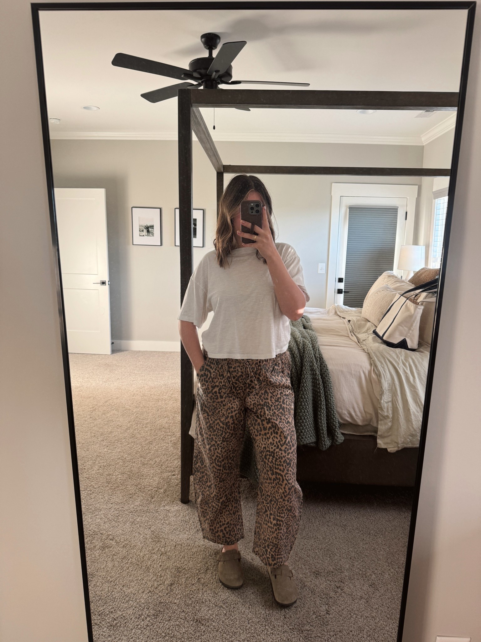 love a leopard pant. moms, these are so comfy and flattering!!!