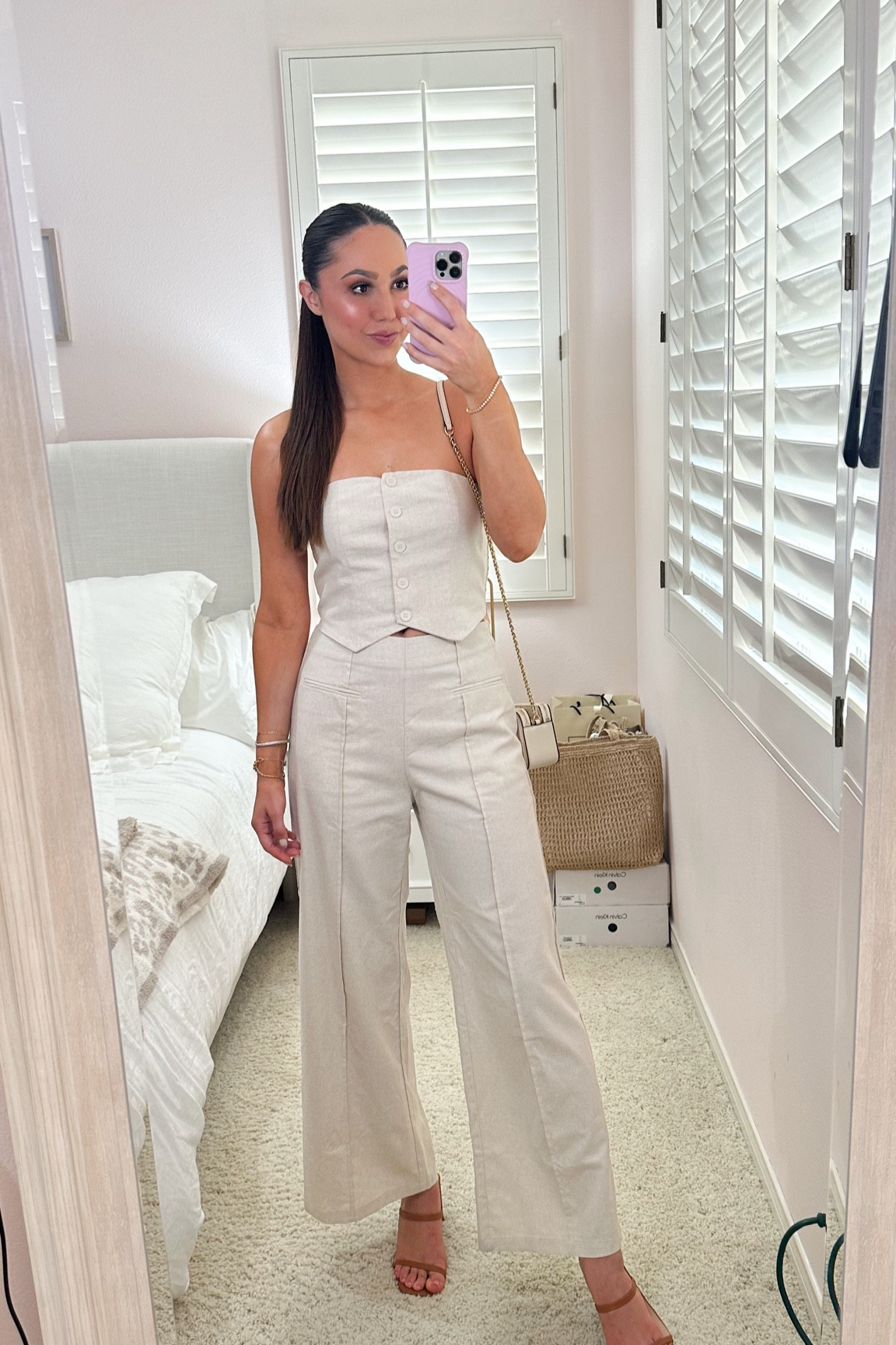 All the money aesthetic going out outfit.


Old money, aesthetic outfit, linen, strapless, top, linen, wide, leg, pants, linen pants, my styled, life, going out outfits, girls, night, outfit, date, night outfit. 

#LTKFindsUnder50