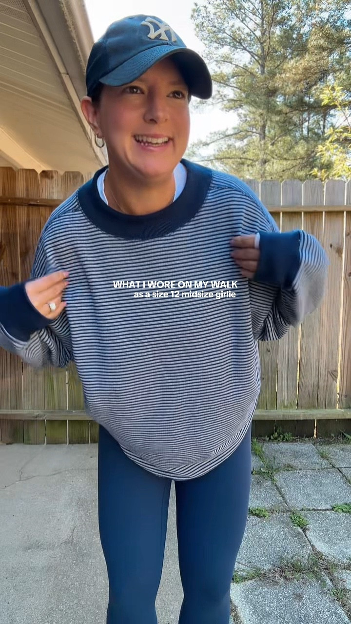 Have I mentioned how obsessed I am with navy? And stripes? And navy plus stripes 😂💙 this the perfect little set for a walk, errands etc! @abercrombie 

#LTKActive #LTKdayinmylife #LTKootd