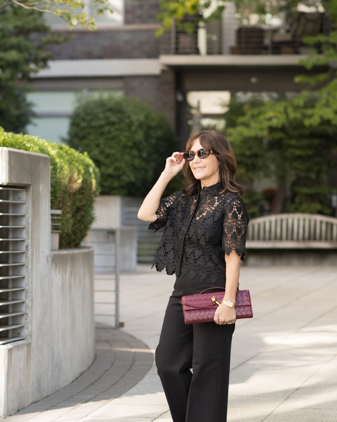 This chic woven clutch looks almost identical to a designer clutch!!

(Top is old Frame)