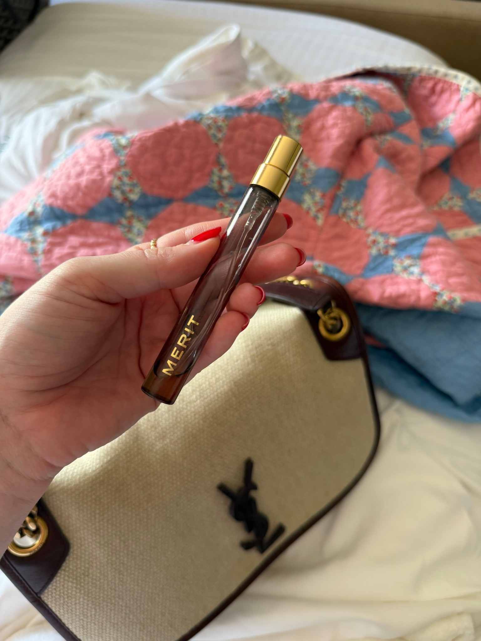 Always carrying a mini perfume with me, and I love how the Merit perfume layers over my other scents if I didn't initially put it on when I left the house. Also perfect to try the scent if you don't want to commit to the big bottle. X, H