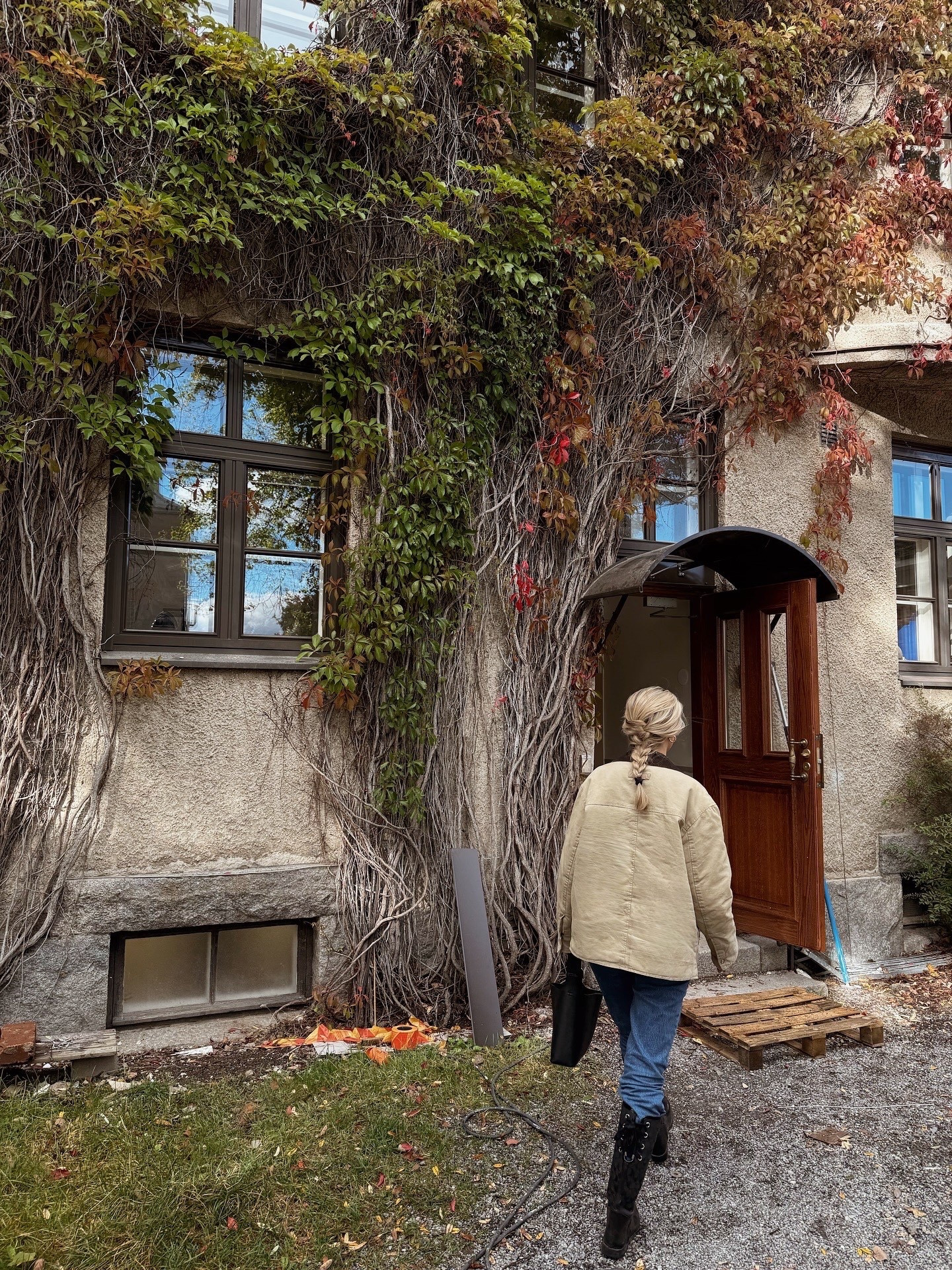 It’s officially fall 🍁

#LTKSeasonal #LTKHalloween #LTKStyleTip