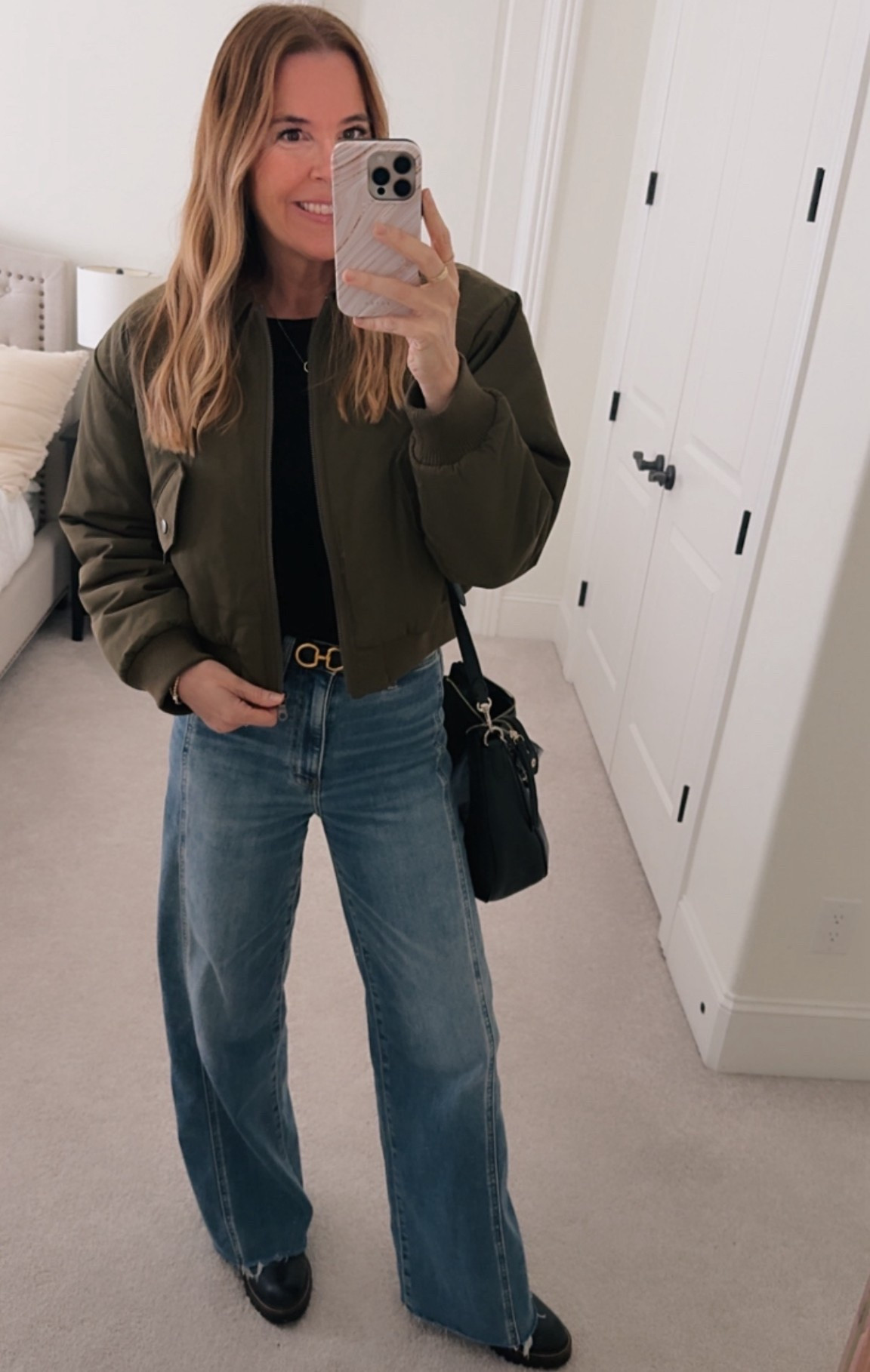 Cozy fall outfit of the day. Still my favorite pair of denim! 