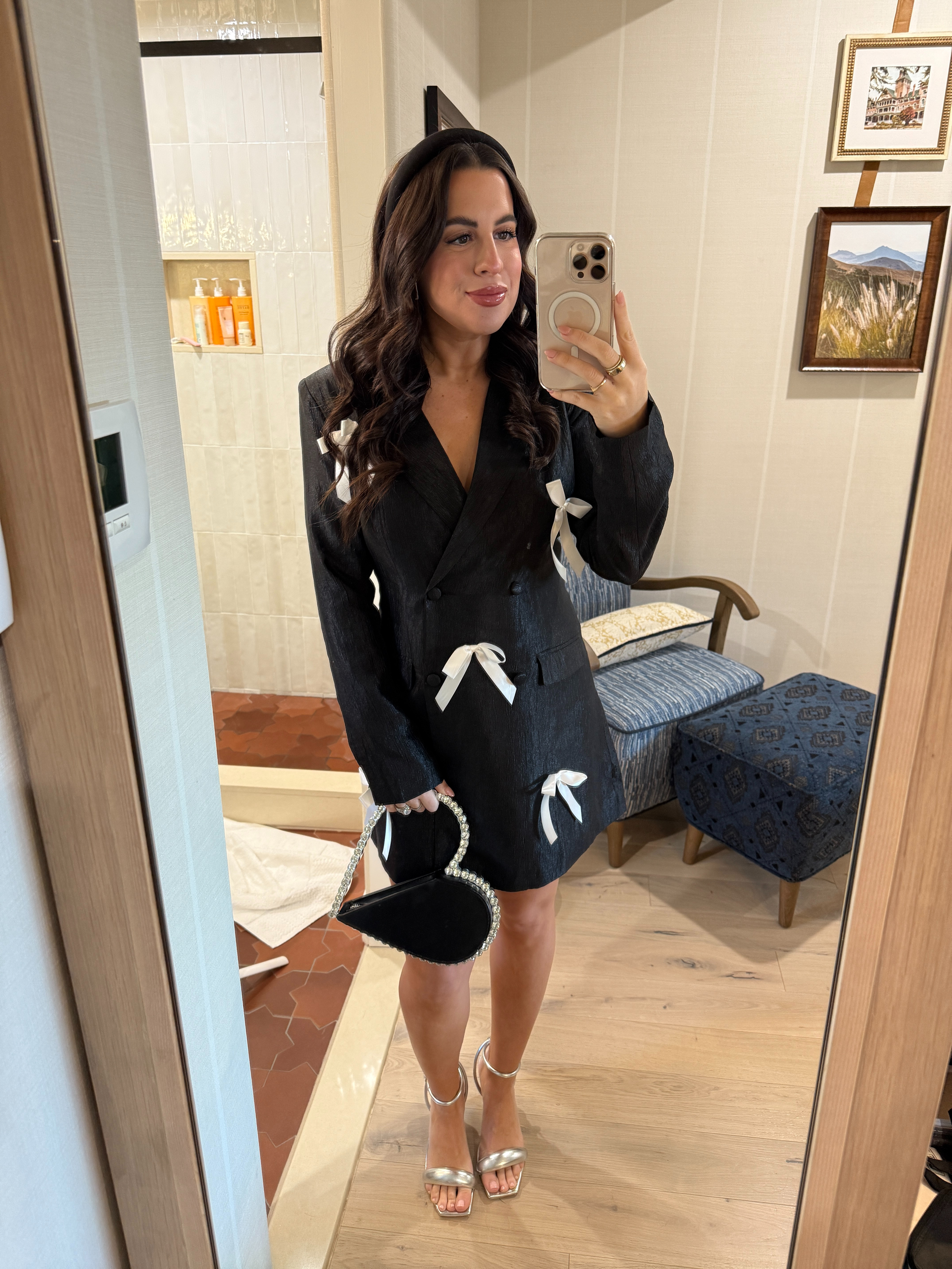 Loved this look from the first day in Paso Robles with Lola & Ivy!

brunch. OOTD. bow dress. trending 

 

#LTKSeasonal #LTKFindsUnder100 #LTKStyleTip