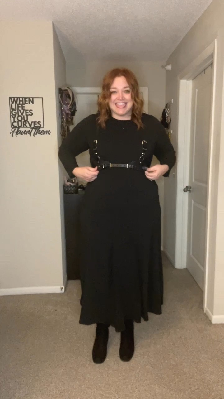 Witchy core is my 2025 vibe.
Alternative Style with a pinch of girly.

TarajaneQ4 at SHEIN

#LTKPlusSize #LTKFindsUnder50 #LTKMidsize