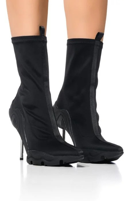 AZALEA WANG WILBER BOOTIE WITH STRETCH NEOPRENE IN BLACK | AKIRA