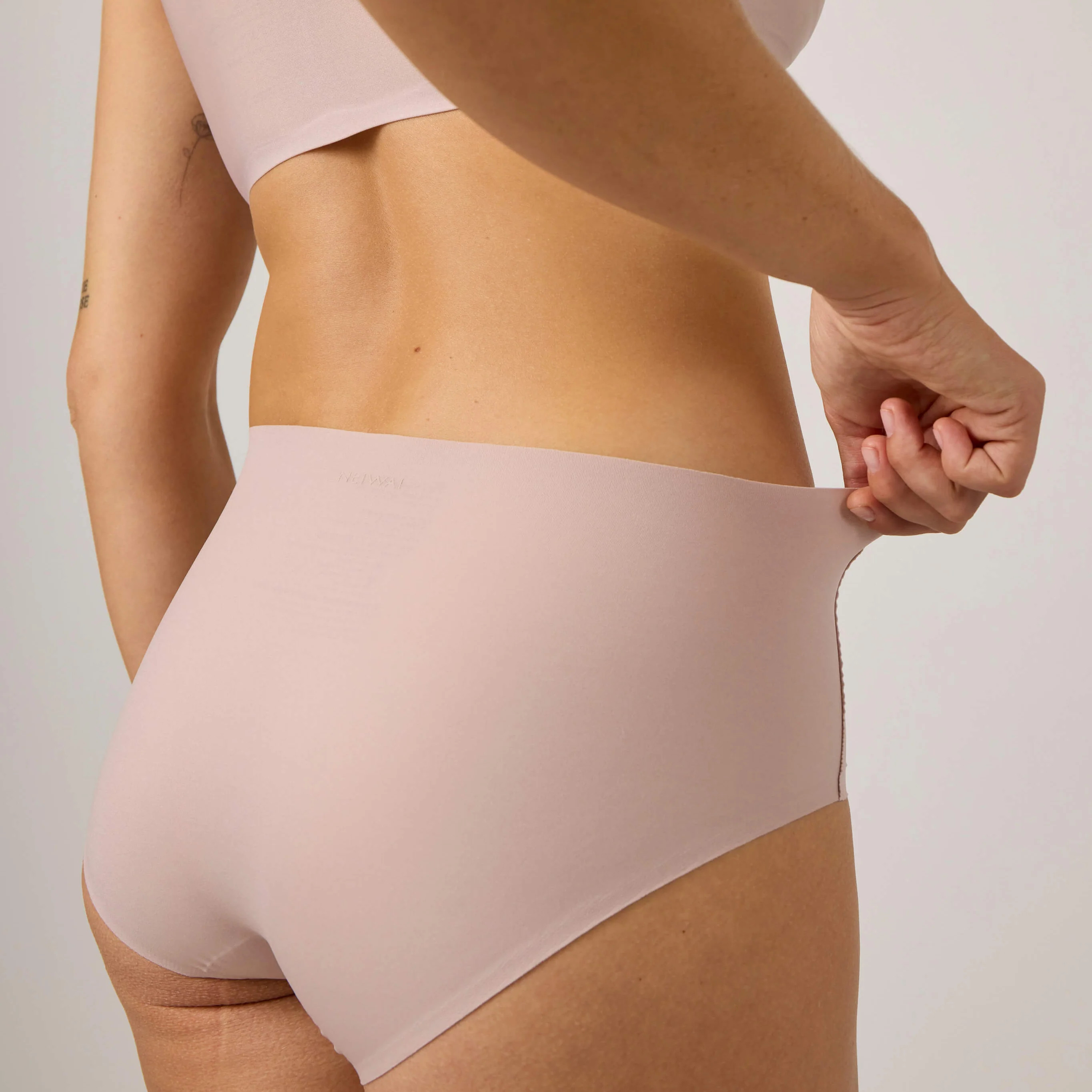 Barely Zero Mid Waist Brief 2.0 | NEIWAI