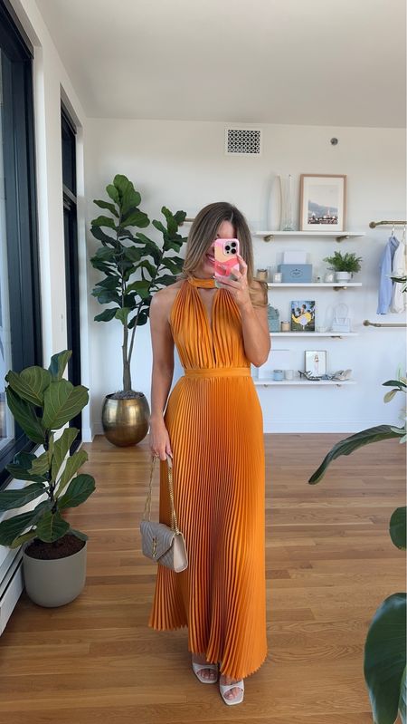 Sori g and summer wedding guest dress formal occasion dress in my usual small. 
Dins code: emerson (good life gold & strawberry summer)


#LTKwedding #LTKparties #LTKstyletip