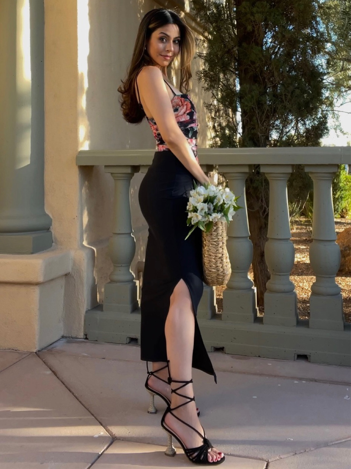 Cocktail outfit inspo | holiday outfit idea #midiskirt #floraltop 

#LTKshoecrush #LTKsalealert #LTKstyletip