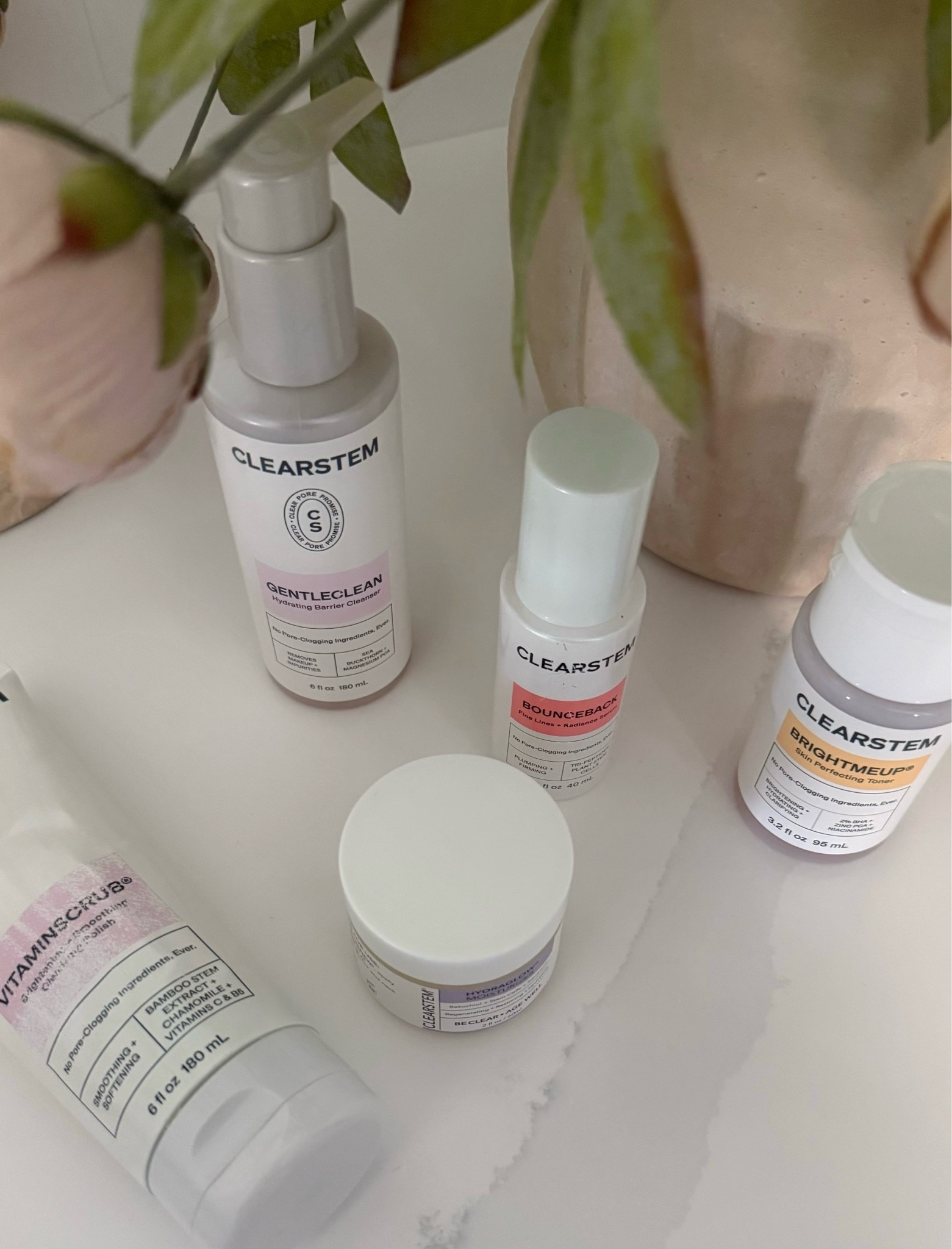 My favorite everyday skincare is 20% off! Use code GLOW20 ✨




#skincare #moisturizer #face-serum #cleanser #nonporeclogging #antiaging

#LTKmorningroutine #LTKselfcare #LTKSaleAlert