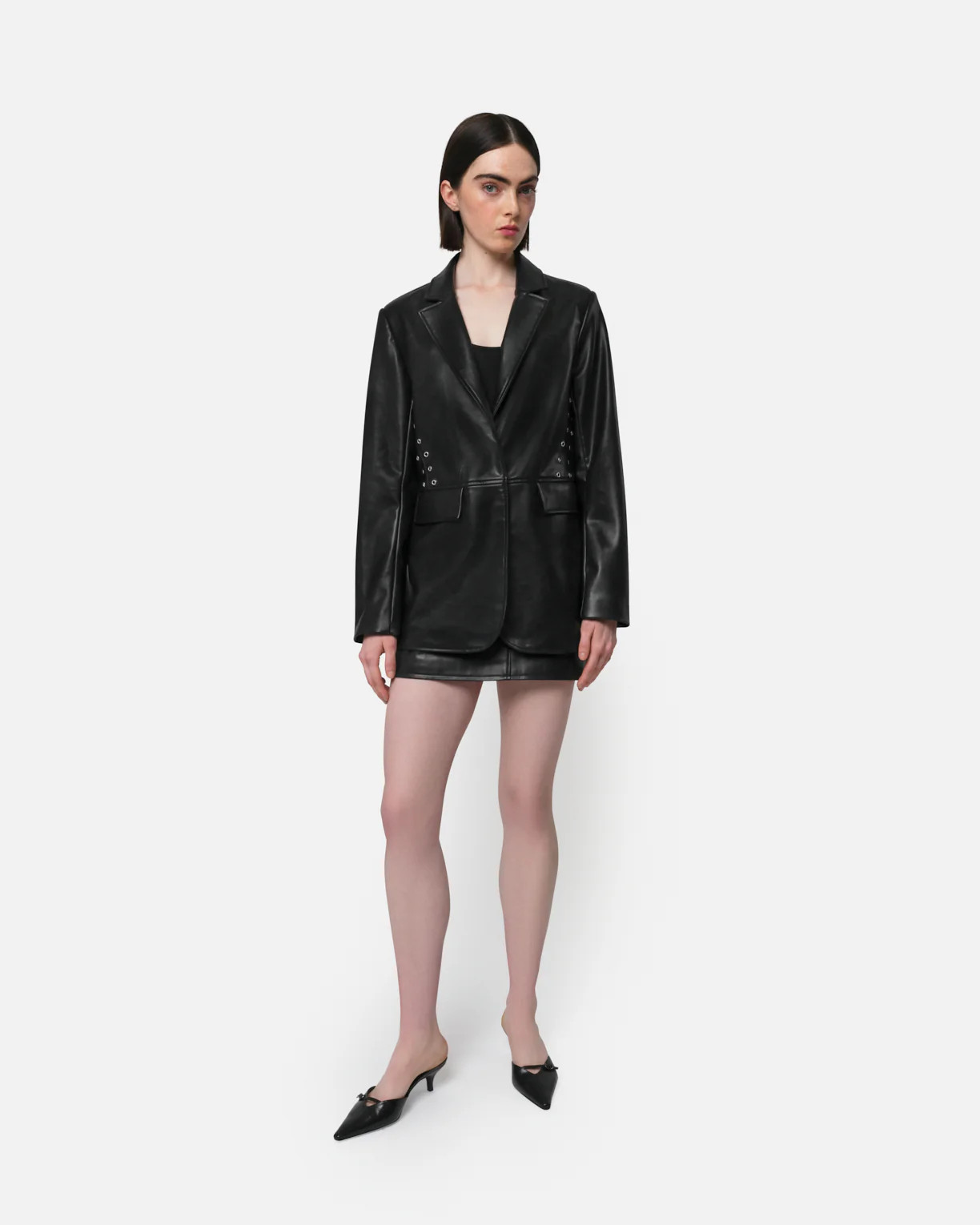 Kelan Vegan Leather Blazer in Noir | Apparis
