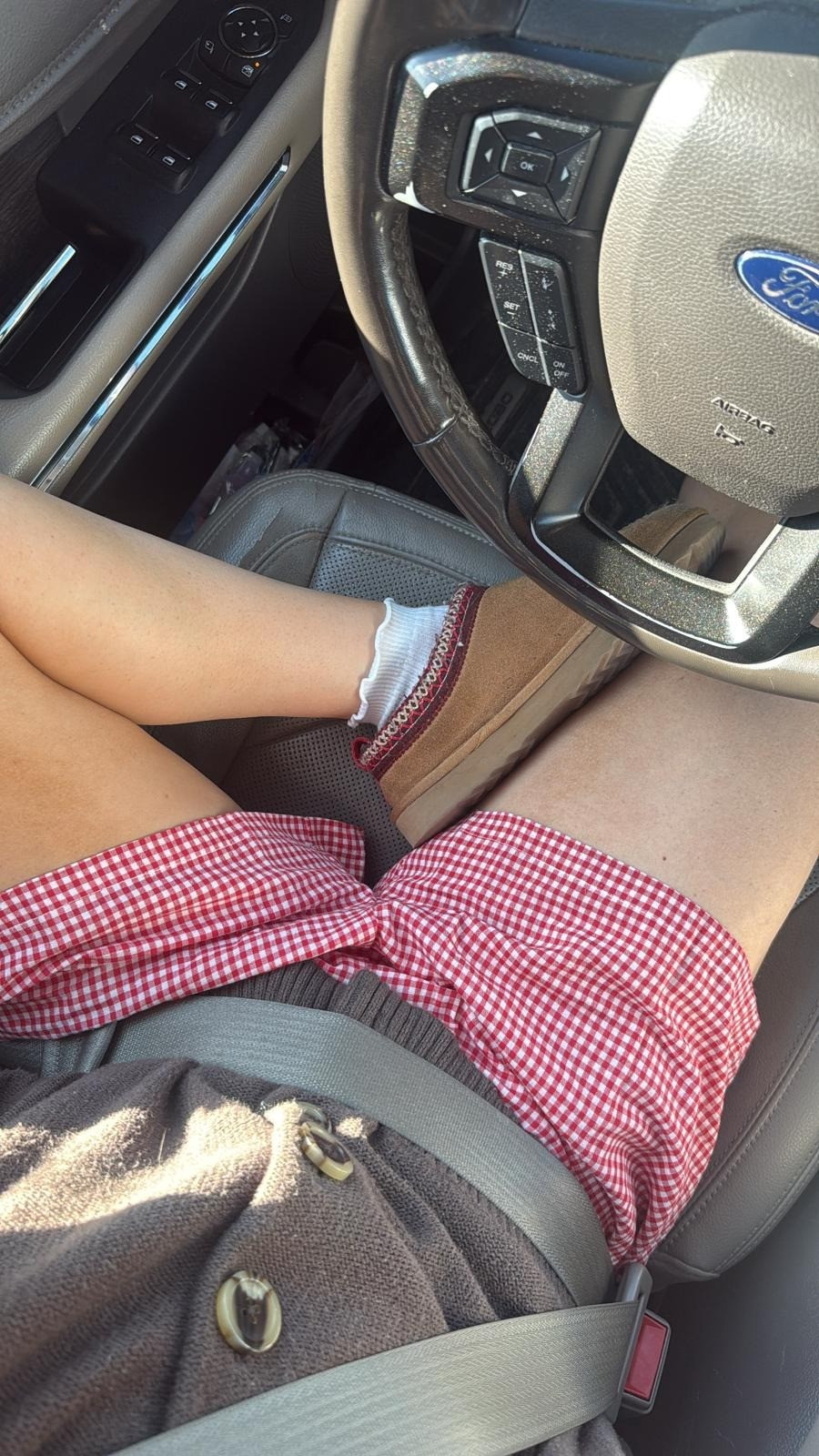 The perfect throw on and go morning outfit. I reach for these pieces over and over again.  

 #LTKdayinmylife #LTKmomlife #LTKmorningroutine