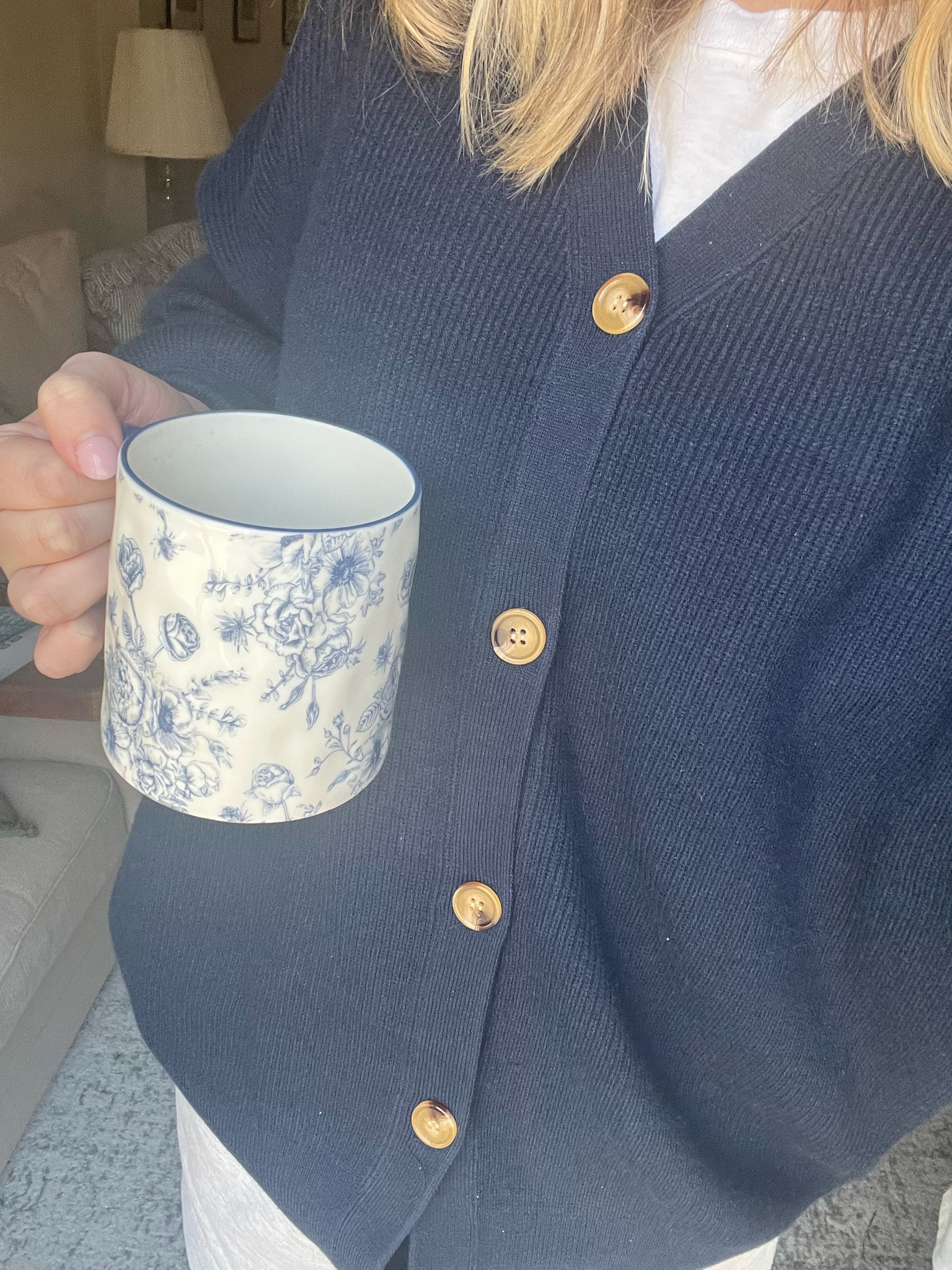 Wearing a M. 
I don’t see the navy, but lots of other colors

#LTKworkwear #LTKfindsunder50 #LTKSeasonal