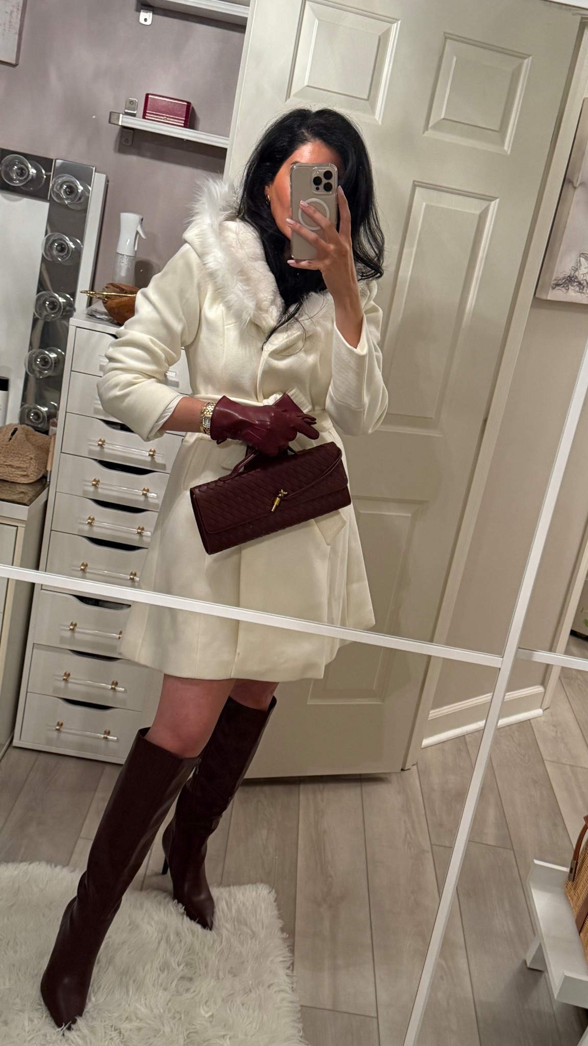 Winter wardrobe perfection ❄️✨ Layered up in a faux collar coat with burgundy knee-high boots, matching bag, and leather gloves. Cozy, chic, and ideal for holiday season outfits. Linking all my winter fashion favorites on LTK 🤍🖤

#winterfashion #winterwardrobe #holidayseasonoutfits #cozychic #winterstyle #burgundystyle #winteroutfitideas #ltkfashion #ltkstyle #luxuryfashion #kneehighboots #fauxcollarcoat #leathergloves #burgundybag #winteroutfitinspo 

#LTKSaleAlert #LTKHoliday #LTKCyberWeek
