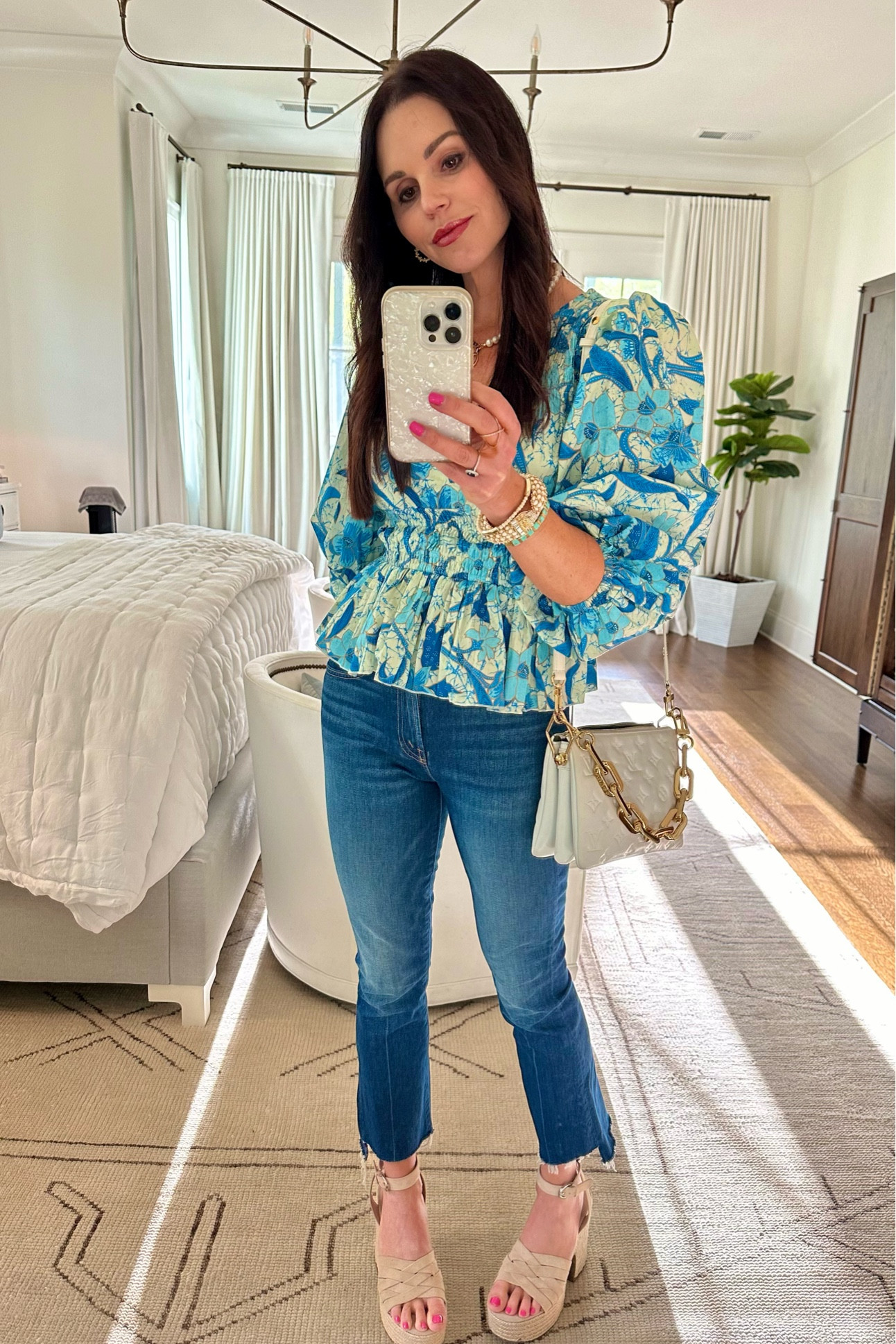 Hi guys! I’m still here 🙋🏻‍♀️ just popping in on your news feed.
My top is LovetheLabel- I tagged a similar one. 
Bag: @louisvuitton


#LTKover40 #LTKparties #LTKstyletip