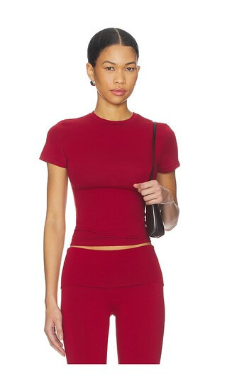 SKIMS Cotton Jersey T-shirt in Red. - size XS | Revolve Clothing (Global)