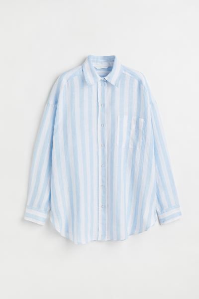 Een oversized overhemdblouse van luchtig linnen met een kraag, een knoopsluiting voor, licht verl... | H&M (UK, MY, IN, SG, PH, TW, HK)