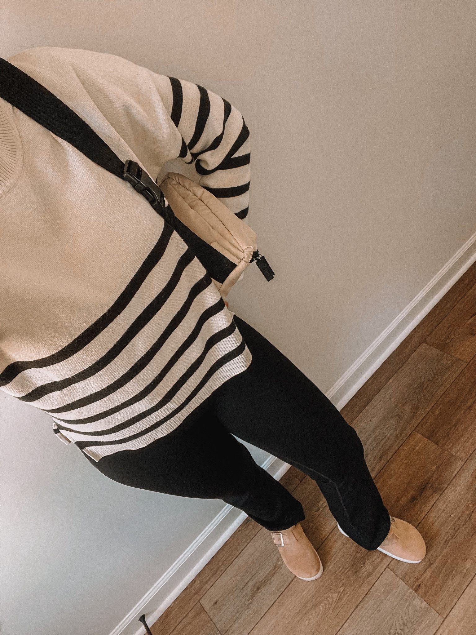 Abercrombie style, fall style, casual style, neutral style 🖤

#LTKShoeCrush #LTKSeasonal #LTKStyleTip