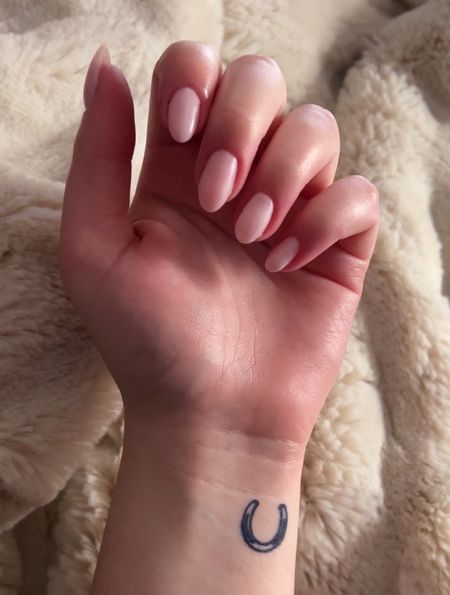 amazon opi funny bunny and bubble bath gel polish dupe

builder gel • amazon nails • clean girl nails 

#LTKunder50 #LTKFind #LTKbeauty
