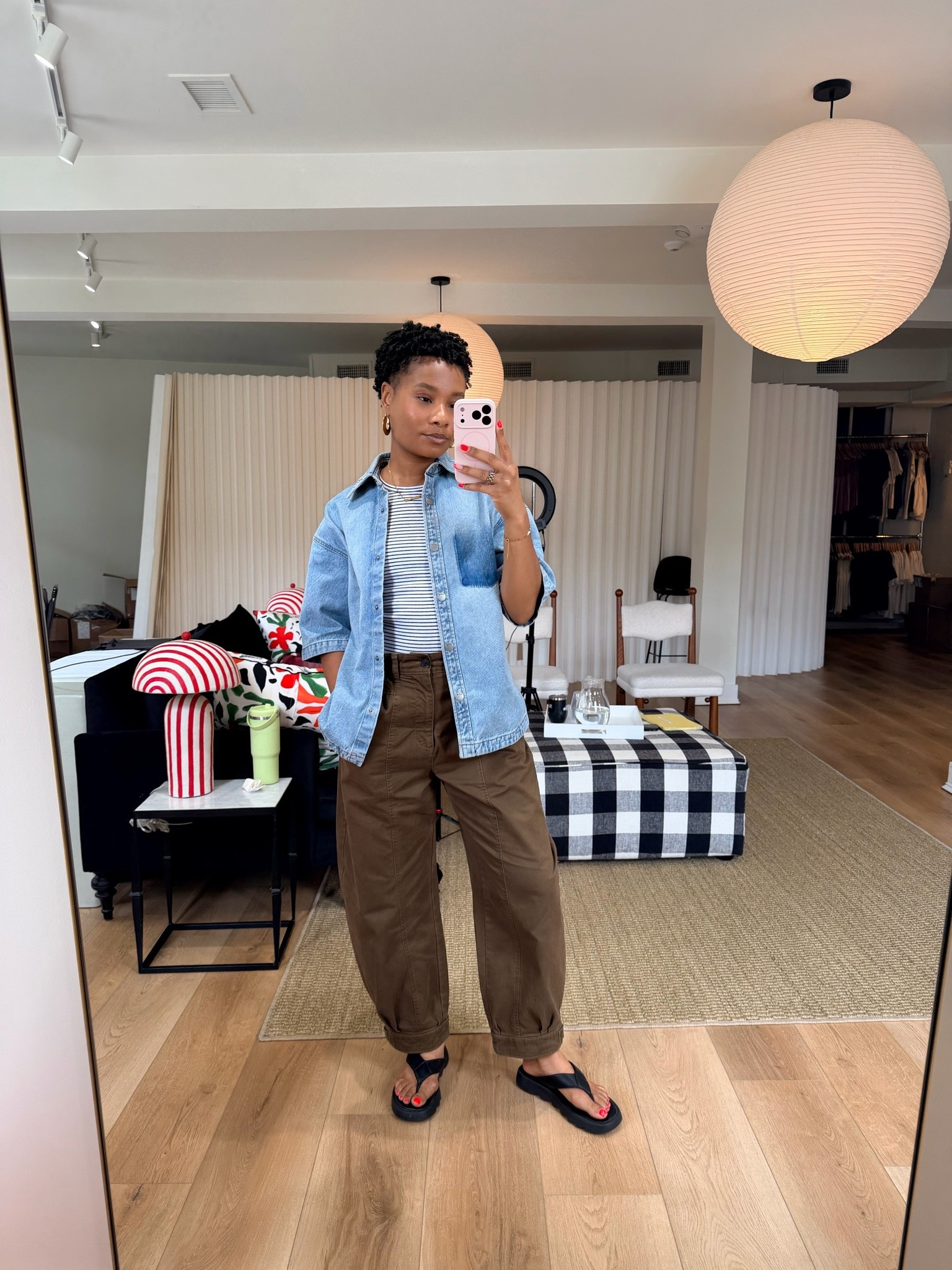 What I wore today:
Denim skirt xs
Striped tank medium 
Barrel leg pants 6
Leather sandals 9

Super easy and comfy!

#LTKgrwm #LTKootd #LTKSeasonal