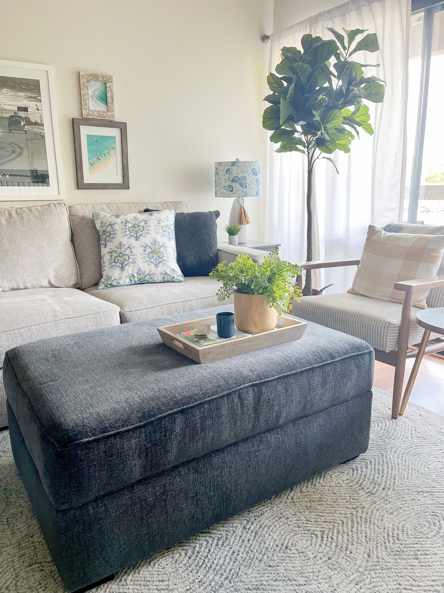 I have officially found the perfect rug! Preppy living room. Coastal 

#LTKhome #LTKSeasonal #LTKsalealert